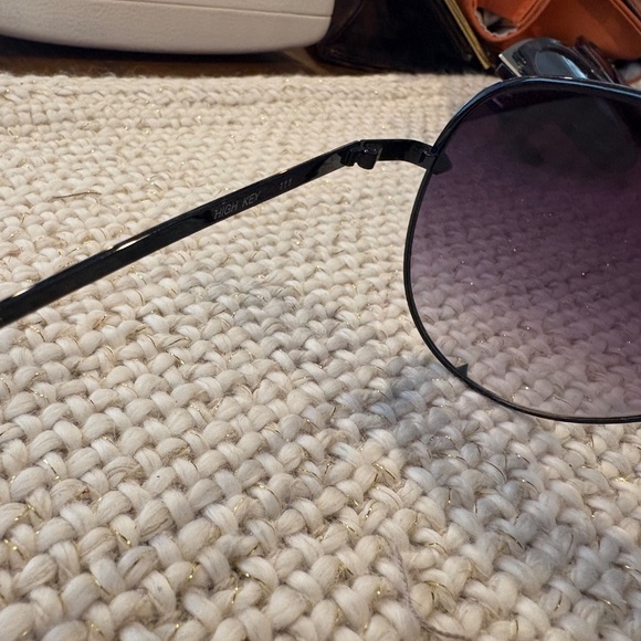 Quay High Key Black Aviator Sunglasses - Picture 4 of 4